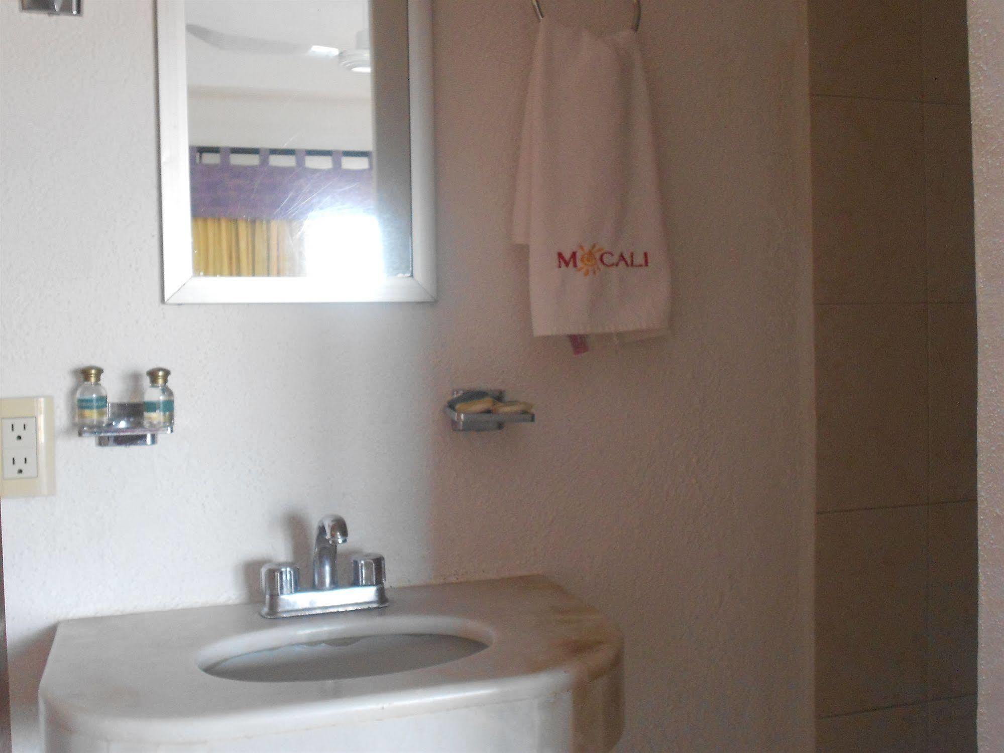 Mocali Hotel Пуерто Валярта Екстериор снимка